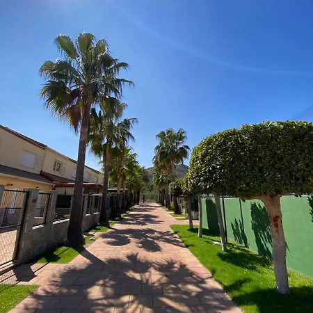 Adosado En Urbanizacion Encantadora 펜션 *