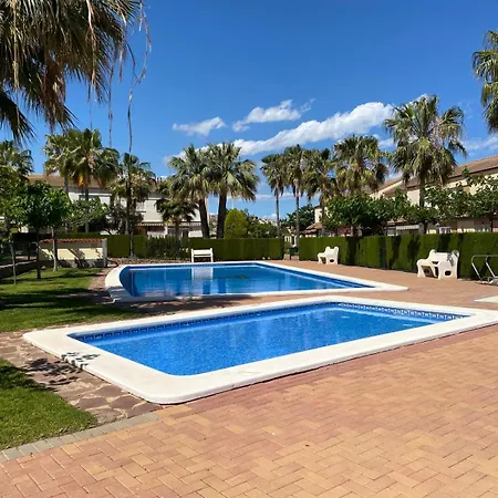 Adosado En Urbanizacion Encantadora 펜션 오로페사델마르