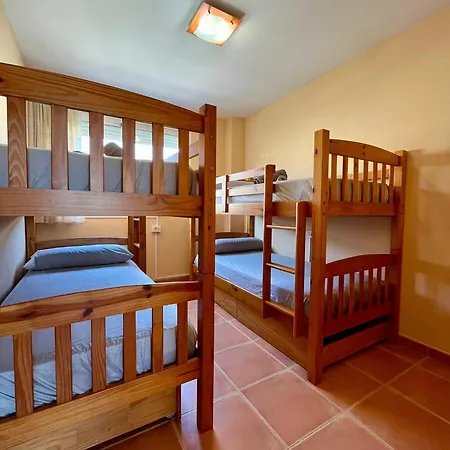 Adosado En Urbanizacion Encantadora 펜션